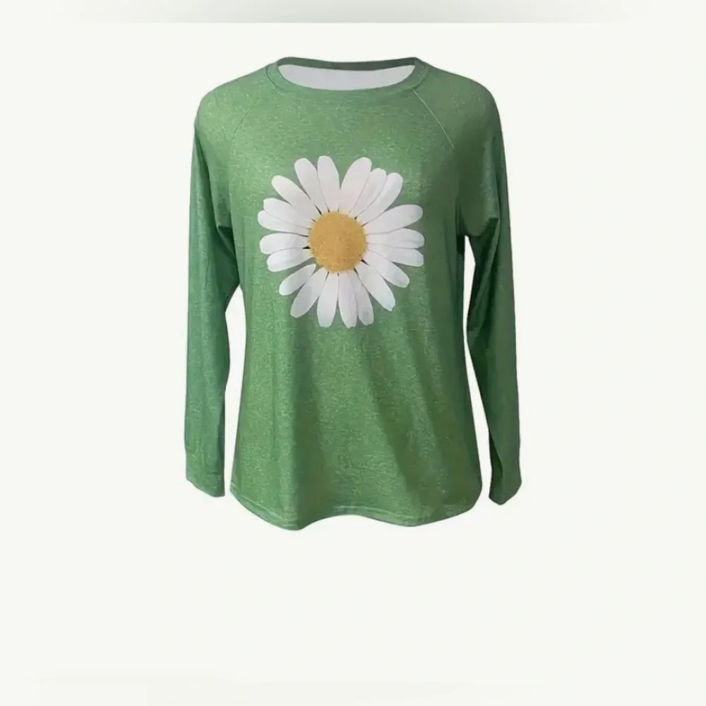 NWT Womanโs Long Sleeve Tee Shirt- Daisy ๐ผ size large - Picture 3 of 7